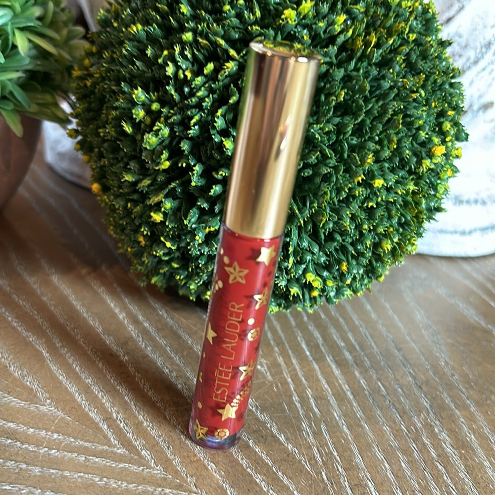 Estee Lauder Limited Edition Pure Color Envy Kissable Lip Shine -Ruby Quartz New